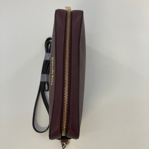 MICHAEL KORS, SMALL WINE SAFFIANO LEATHER CROSSBODY BAG - Picture 8 of 14